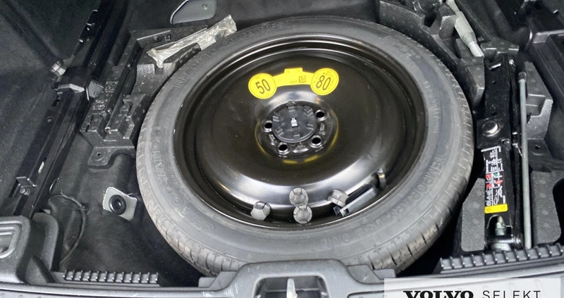 Volvo V60 cena 99999 przebieg: 135677, rok produkcji 2019 z Nekla małe 326